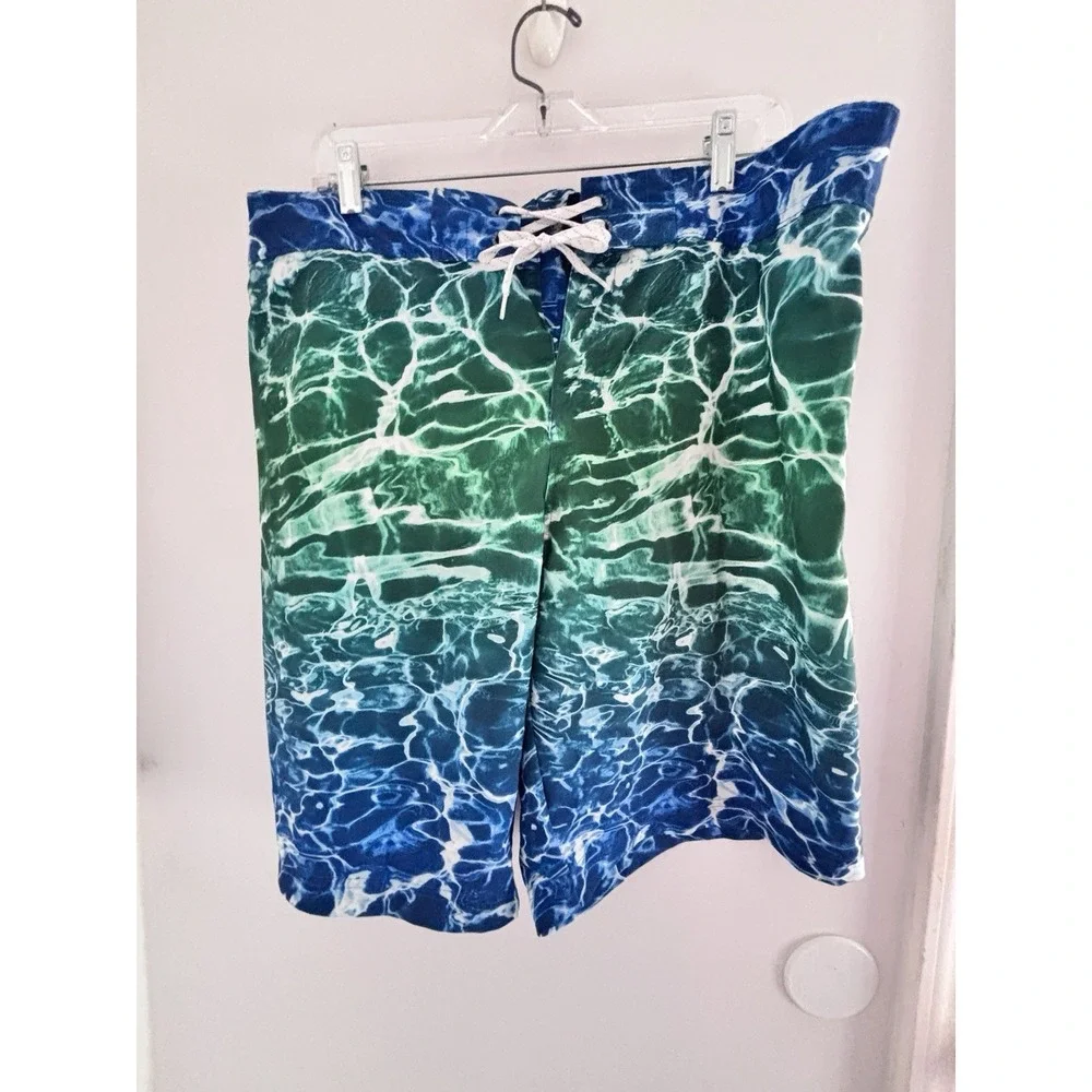 Ocean Coast Advantage Summer Green Blue White Graphic Board Shorts XL 38x10